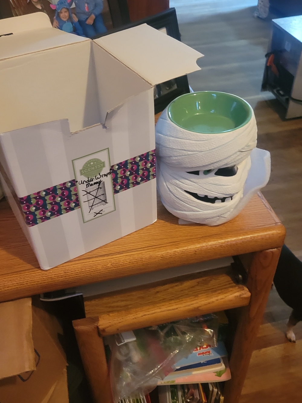 Scentsy White Mummy Warmer with Green Bowl